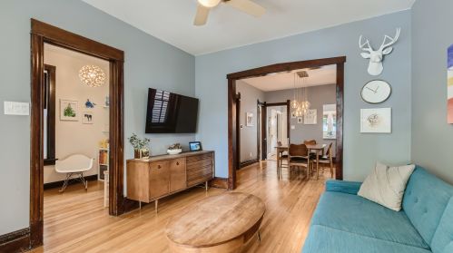 4209 Bernard St, Chicago IL 60618-1103 exterior