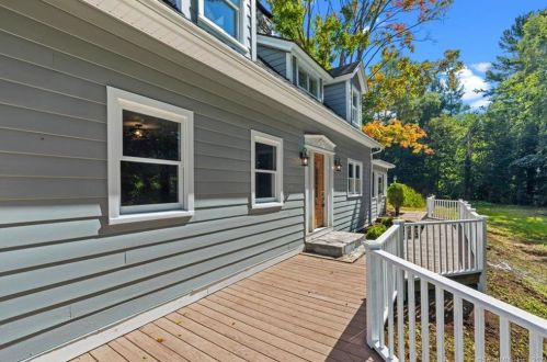 27 Lewis Blvd, Killingly CT 06239-1627 exterior