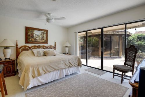 2414 30 Rd, Boca Raton FL 33431-6370 exterior