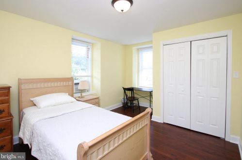 5121 Hazel Ave, Philadelphia PA 19143-1512 exterior