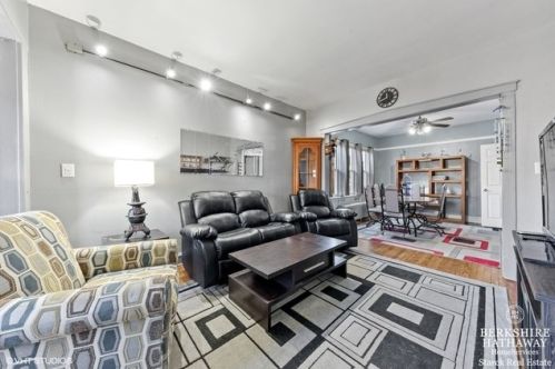 2321 73rd Ave, Chicago, IL 60707-2736