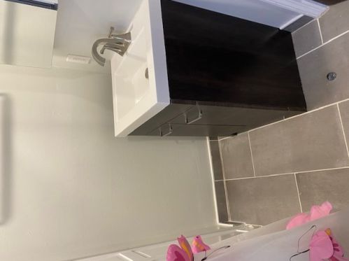 5822 Huron St, Chicago IL 60642-5725 exterior