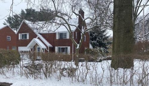 2500 Gaywood Dr, Pittsburgh, PA 15235-2773