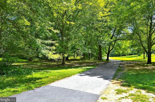 917 Northwest Dr, Silver Spring MD  20901-1435 exterior