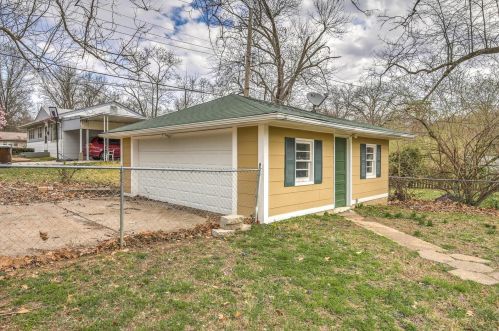 805 Robert Ave, Saint Louis MO 63109-4061 exterior