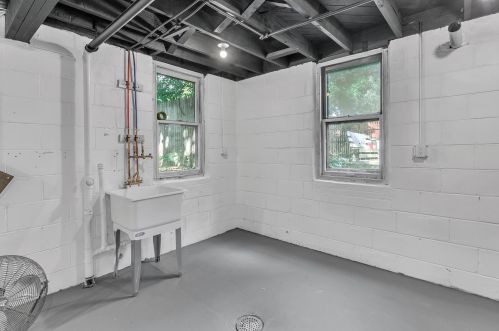 2643 3rd St, Milwaukee WI 53207-1409 exterior