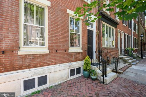 1704 Delancey Pl, Philadelphia, PA 19103-6612