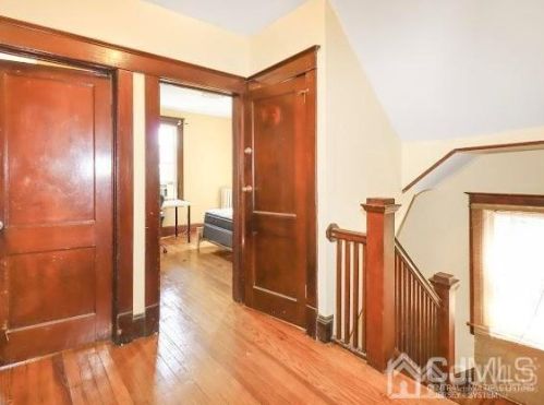 117 Nichol Ave, New Brunswick NJ 08901-2833 exterior