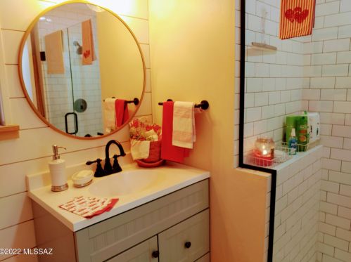 225 Mora Dr, Green Valley AZ 85614-4318 exterior