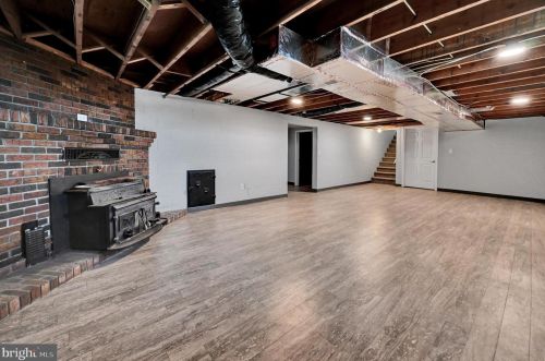 1076 Beck Ml Rd, Hanover PA 17331-9752 exterior