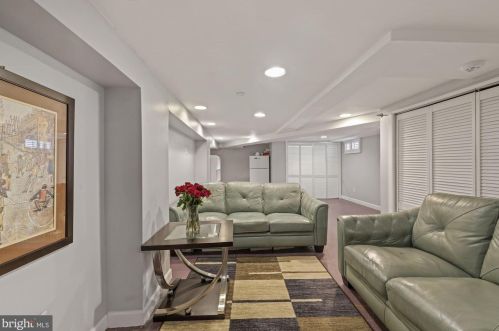 856 Venable Pl, Washington DC 20012-2611 exterior