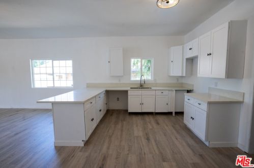 119 Augusta St, Bakersfield CA  93307-1633 exterior