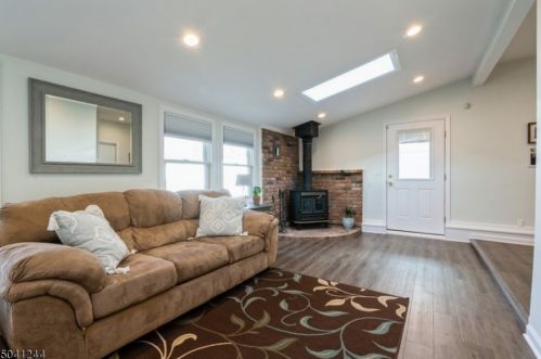 1971 Portland Ave, Scotch Plains NJ 07076-1802 exterior