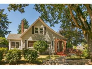 6237 32nd Ave, Portland, OR 97202-8504