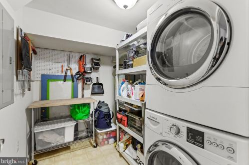 5250 Maris Ave, Alexandria VA exterior