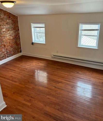 524 Girard Ave, Philadelphia PA  19125-3312 exterior