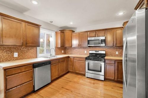 120 Longvue Dr, Pittsburgh PA 15237-2275 exterior