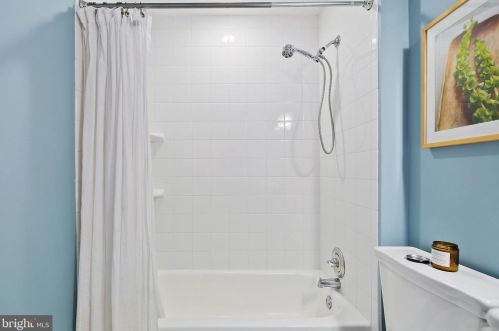 610 Elliott St, Washington DC 20002-5418 exterior