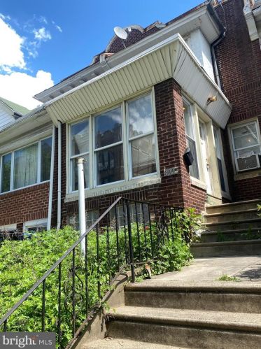 3923 17th St, Philadelphia, PA 19140-3405