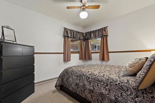 3837 75th St, Milwaukee WI 53220-1723 exterior