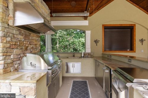 42 Jasmine Rd, Lumberton Township NJ 08048-5285 exterior