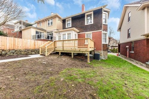 1692 Hillsdale Ave, Pittsburgh PA 15216-2018 exterior