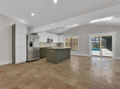 5840 Copper Leaf Ln, Naples FL 34116-6716 exterior