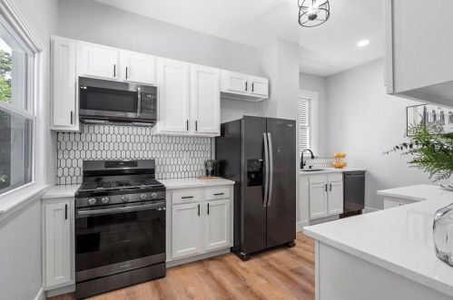 468 Biddle Ave, Pittsburgh PA 15221-3493 exterior