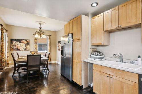 220 18 Ave, Broadview IL 60155-2933 exterior