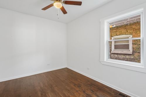 2106 7th Ave, Broadview, IL 60153-3223