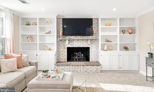 4721 Jasmine Dr, Rockville MD exterior