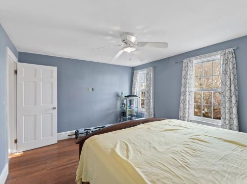 26 Whitford Ave, Providence RI 02908-3355 exterior