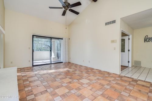 977 Palma De Pina, Tucson AZ 85704-3957 exterior