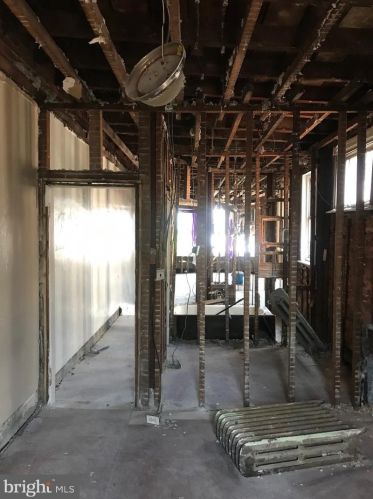 4323 17 St, Philadelphia PA 19130-0041 exterior