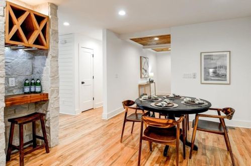 1493 Epping Forest Dr, Atlanta GA  30319-2553 exterior