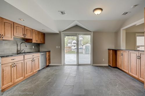 247 Frst Ave, Middletown NJ 07748-5720 exterior