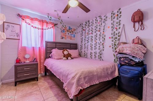 2911 50th Dr, Phoenix AZ  85031-3530 exterior