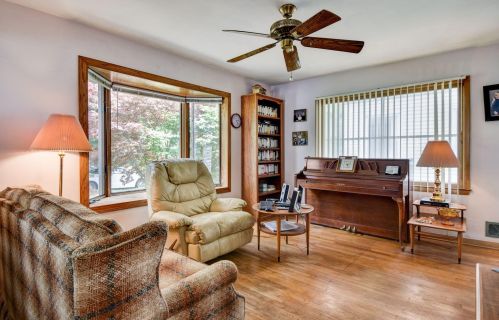 651 67th St, Milwaukee, WI 53213-3952