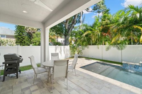 3311 Empedrado St, Tampa FL  33629-7110 exterior