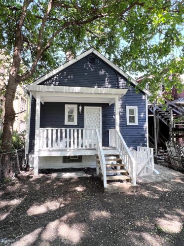 7928 Muskegon Ave, Chicago IL  60617-1423 exterior