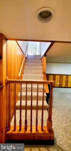 905 1st St, Rockville MD 20850-1444 exterior