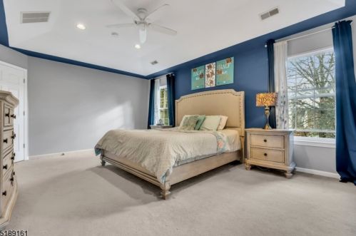 26 Francis Dr, Bridgewater NJ  08807-5714 exterior