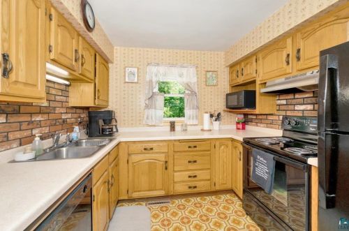 4850 2 Ave, Duluth MN 55803-1309 exterior