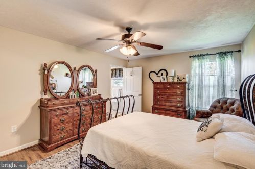 104 Wheaton Dr, Littlestown PA 17340-1357 exterior