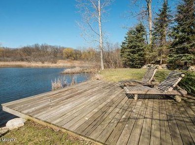 4206 Lk Frst Dr, Kalamazoo MI 49008-3309 exterior