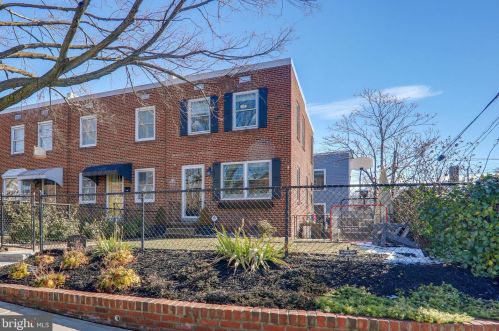 401 Fayette St, Alexandria VA 22314-2228 exterior