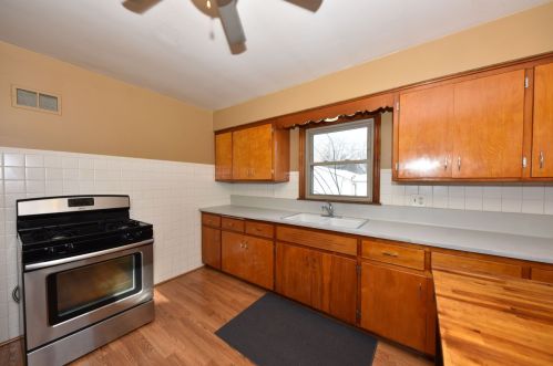 3386 Chase Ave, Milwaukee WI 53207-2639 exterior