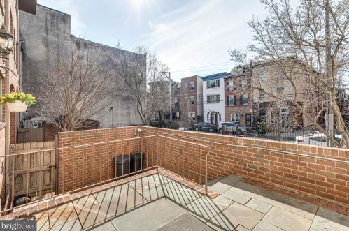 747 3 St, Philadelphia PA 19147-3324 exterior