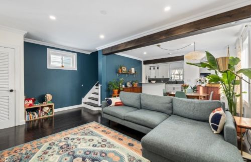 24 Hilton Ave, Maplewood NJ  07040-2921 exterior