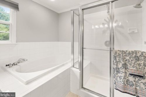 7327 Coventry Dr, Middletown MD 21769-6636 exterior